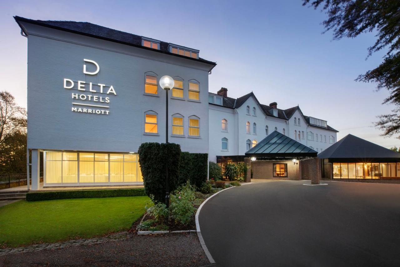 Delta Hotels By Marriott יורק מראה חיצוני תמונה